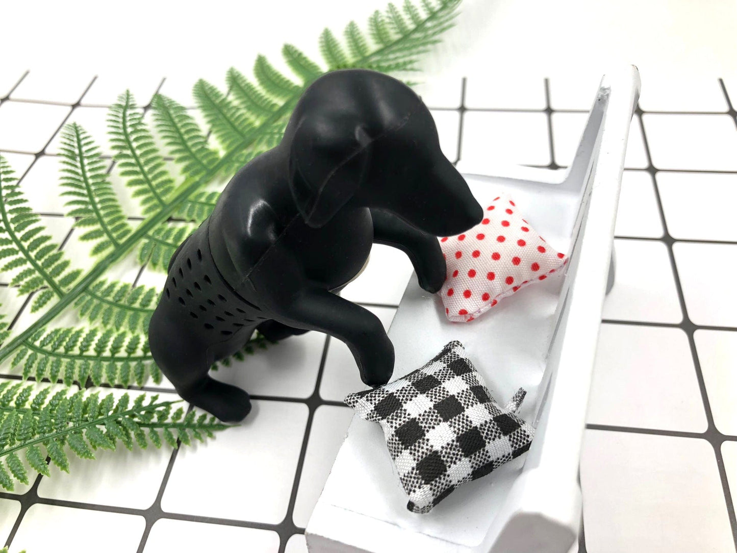 Dachshund Tea Infuser Black The Doxie World