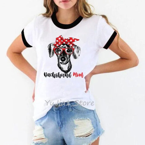 Weiner Dog Mom T-Shirt 052741B / S The Doxie World